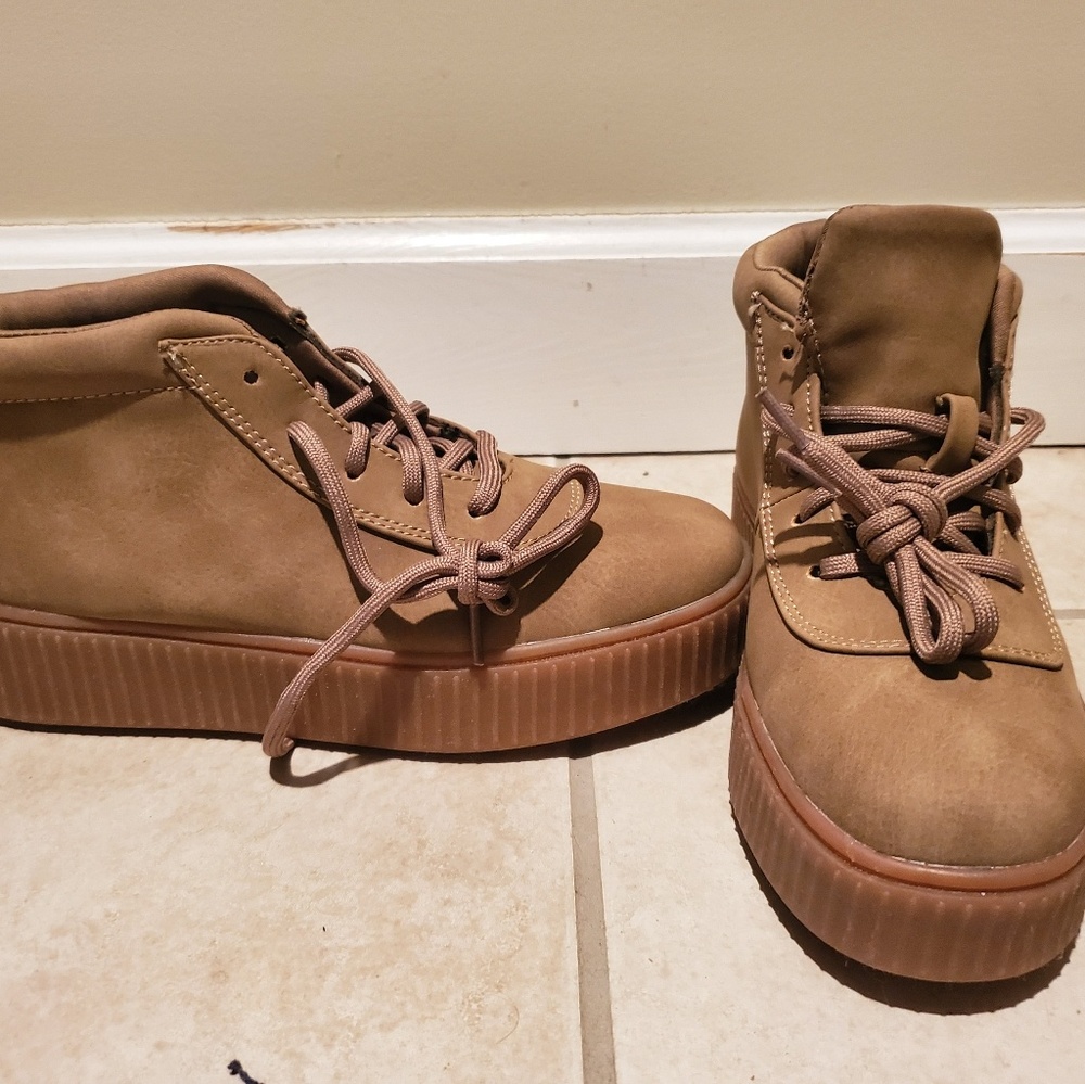 Brash, Light Brown Shoes